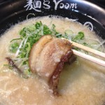 南森町駅出て1分、博多ラーメンの神虎さん